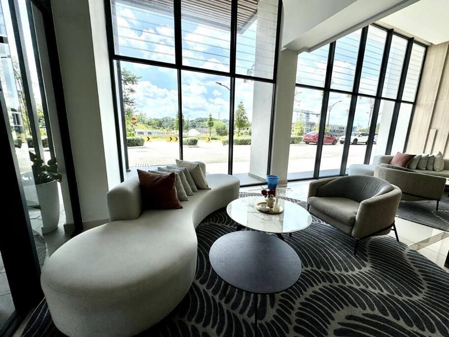 Apartment 2r2b Gaia Gamuda Garden Skylineluge *