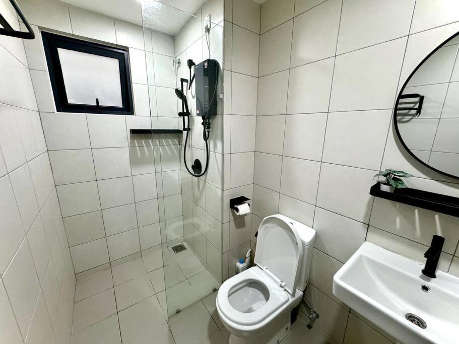 2r2b Gaia Gamuda Garden Skylineluge Apartment
